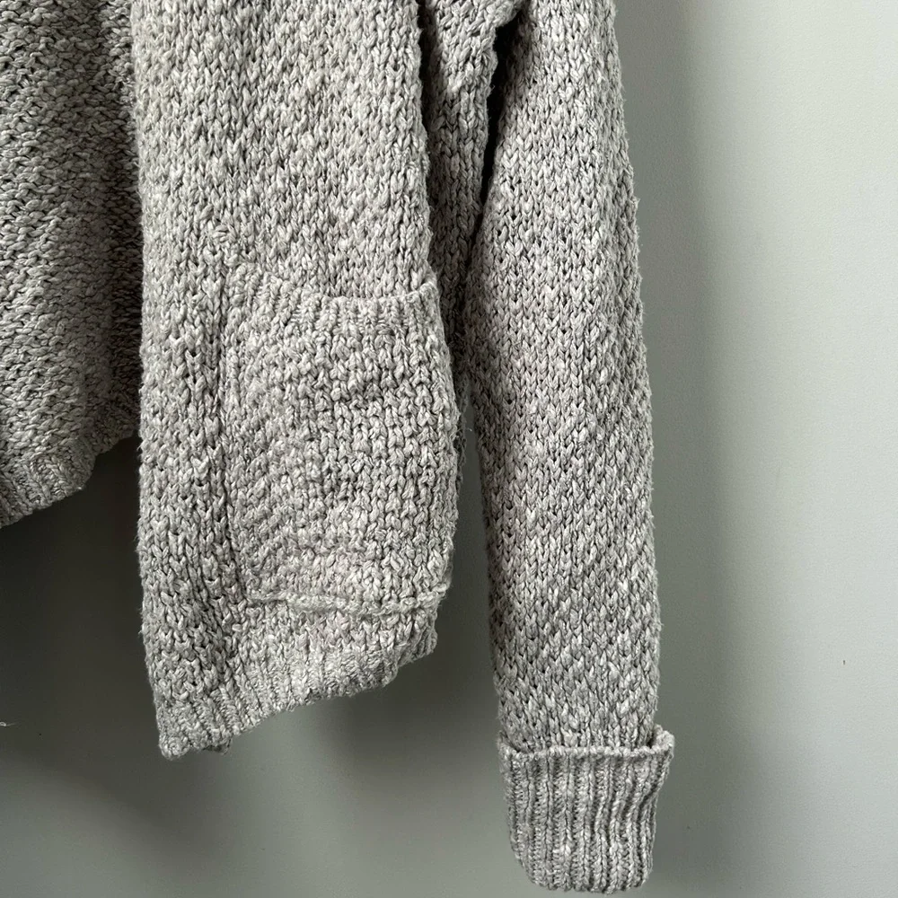 ABERCROMBIE AND FITCH HIGH LOW WOMENS CARDIGAN SZ M - Picture 3 of 4